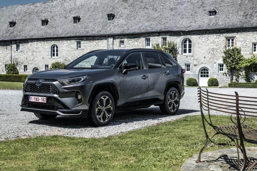  Toyota RAV4 Plug-in Hybrid 2020 года  (WW) (фото 14 из 18)